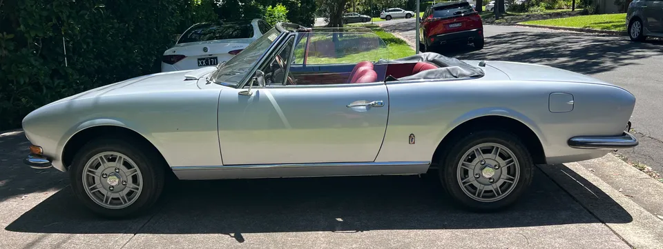 1972 Peugeot 504 Cabriolet, R0014