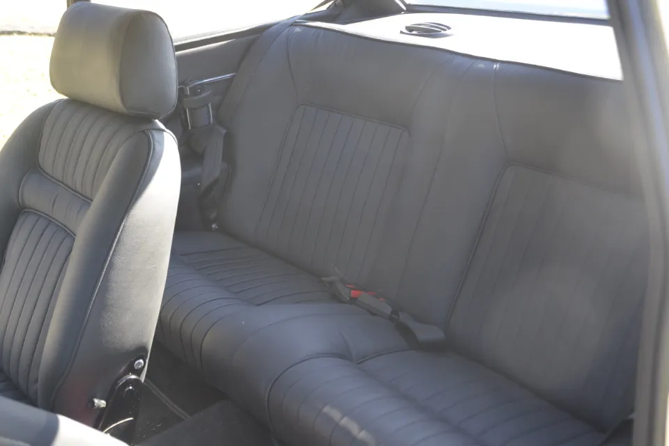 1974 Peugeot 504 Coupé, R0023